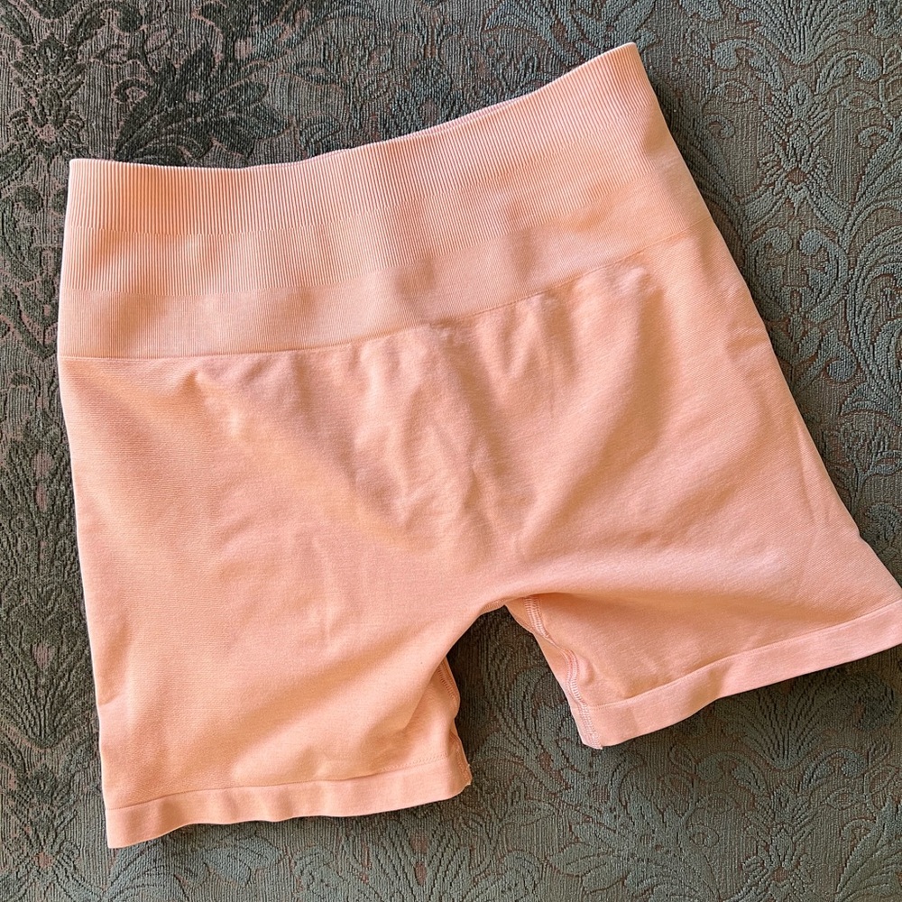 Alphalete amplify short